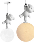LAMPA SUFITOWA WISZĄCA MIŚ STOJĄCY NA KSIĘŻYCU G166-1CP 1