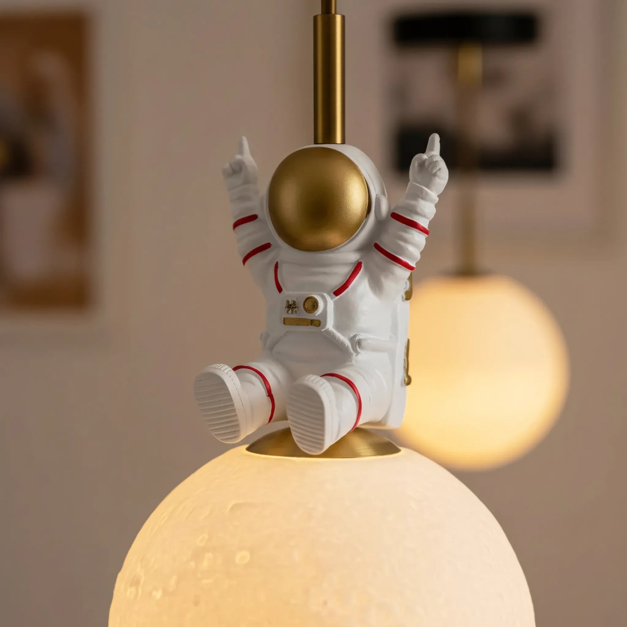 LAMPA SUFITOWA WISZĄCA APP1805-1CP Cosmo 3
