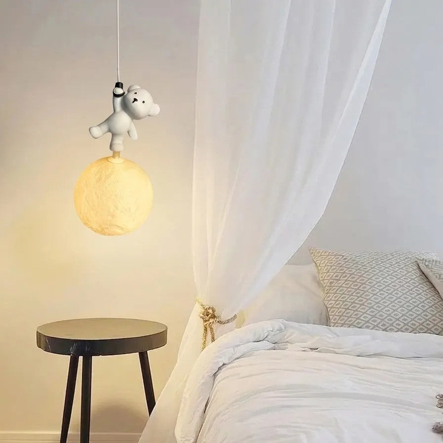 LAMPA SUFITOWA WISZĄCA MIŚ STOJĄCY NA KSIĘŻYCU G166-1CP 4
