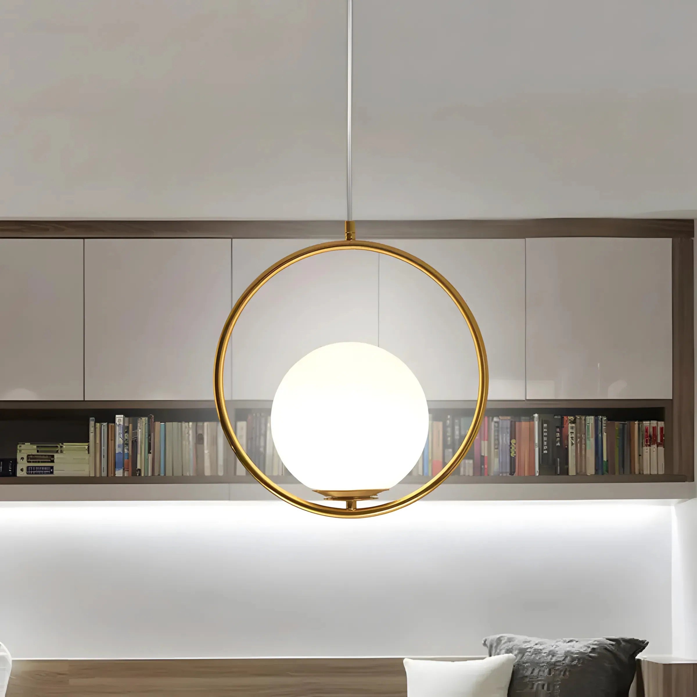 Lampa Sufitowa Wisząca Szklana Kula G109-1W Złota 4