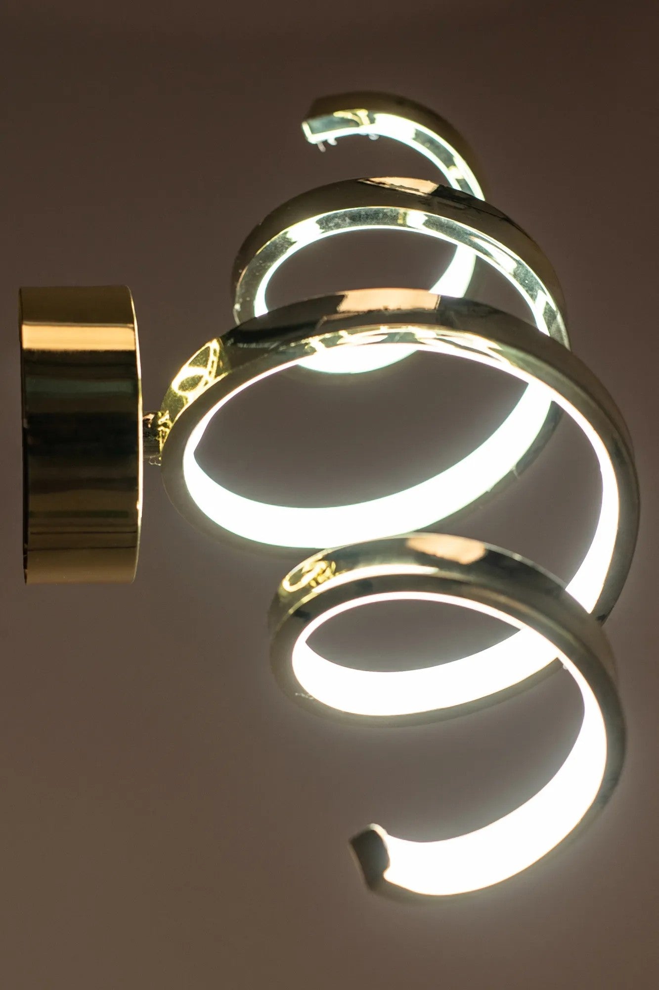 LAMPA ŚCIENNA KINKIET LED SPRING APP827-W Złota 4