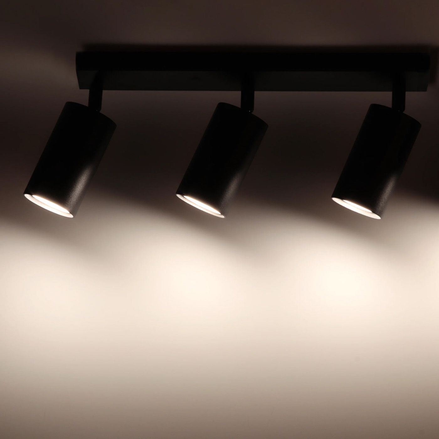 Lampa Sufitowa Reflektor APP1243-3C Czarna