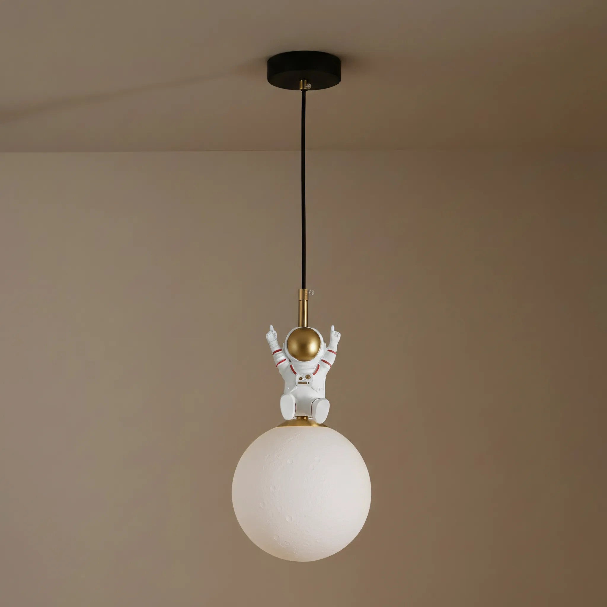 LAMPA SUFITOWA WISZĄCA APP1805-1CP Cosmo 7