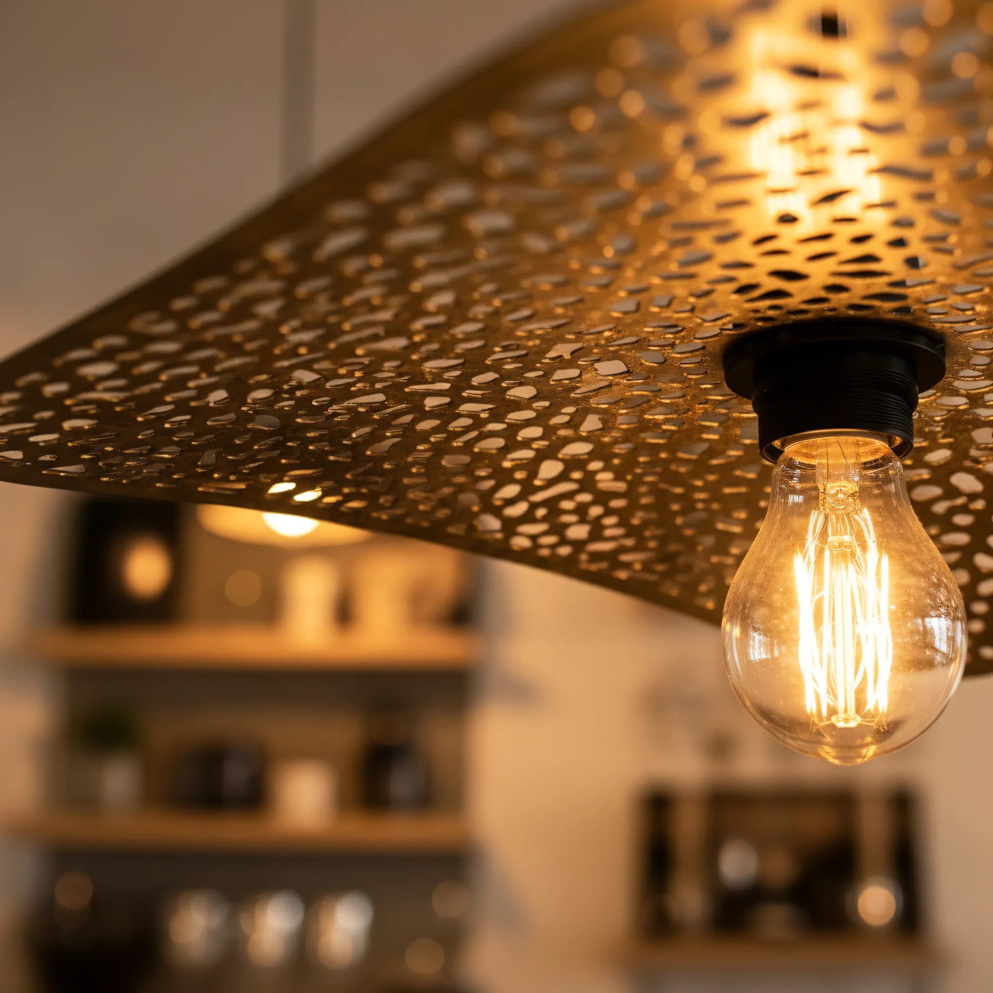 LAMPA SUFITOWA WISZĄCA APP1468-1CP Czarna/stare Złoto 7