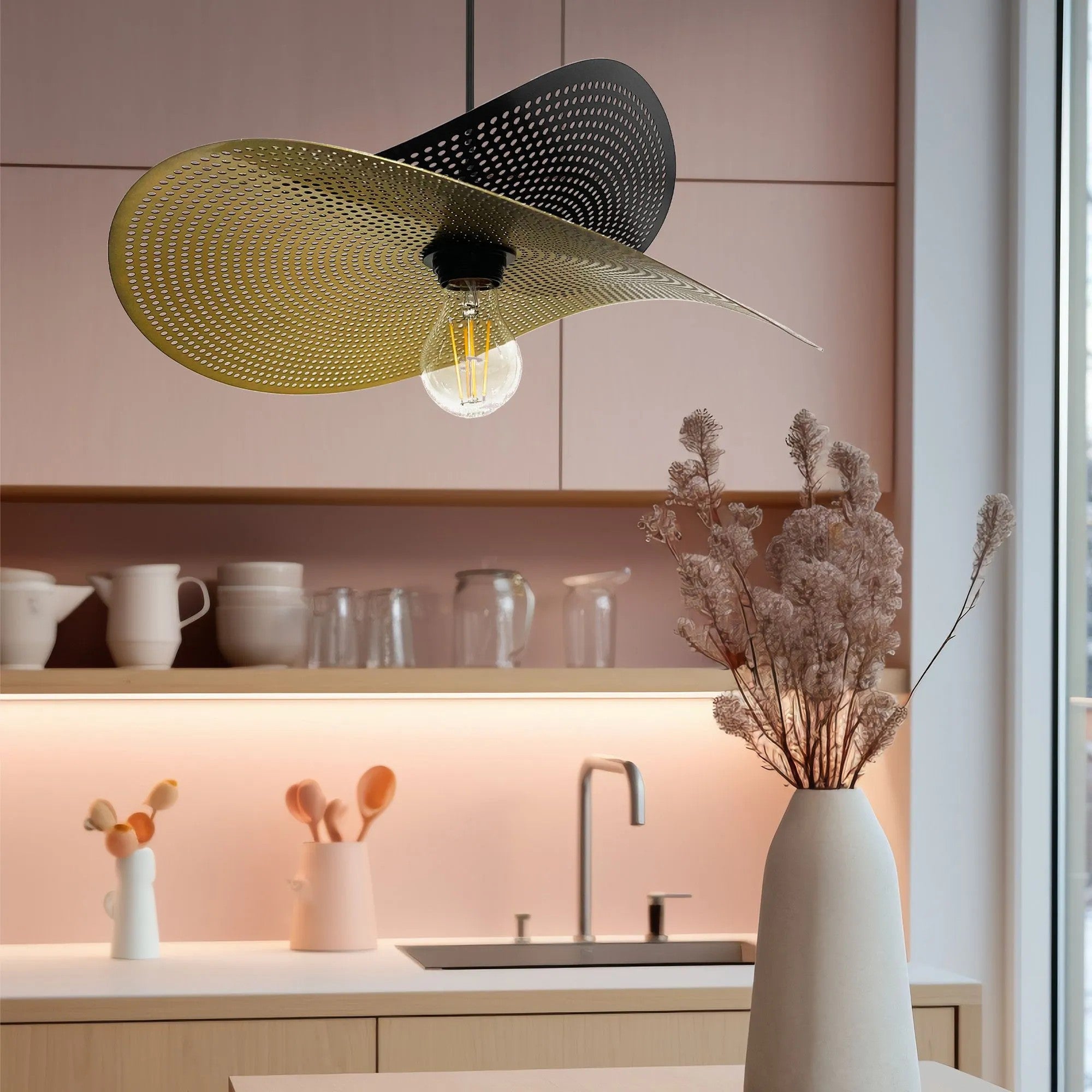 LAMPA SUFITOWA WISZĄCA APP1471-1CP Czarna/złoto 7
